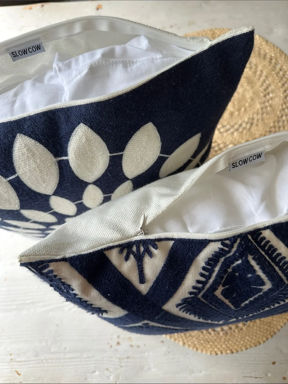 Set of 2 Slow Cow pillows, navy/white, embroidered